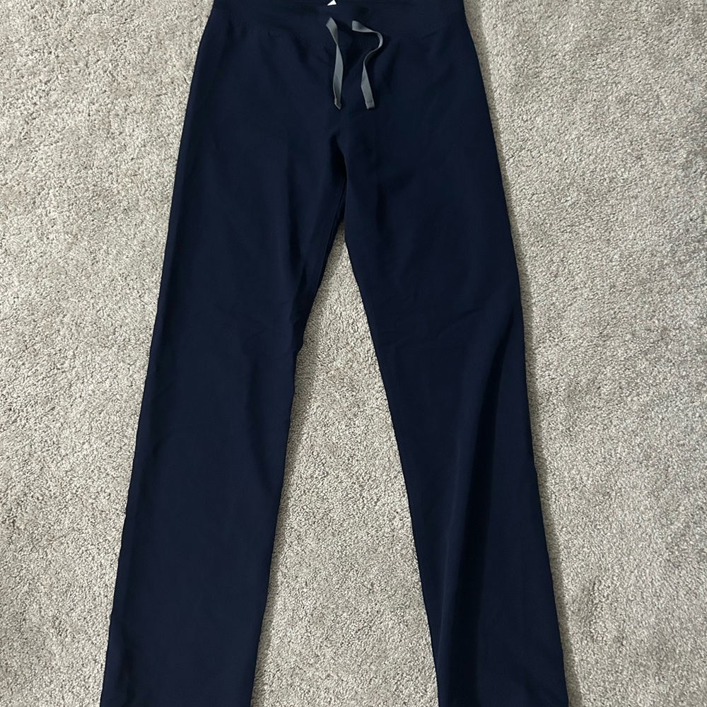 FIGS Livingston Navy Blue scrub pants - extra small tall